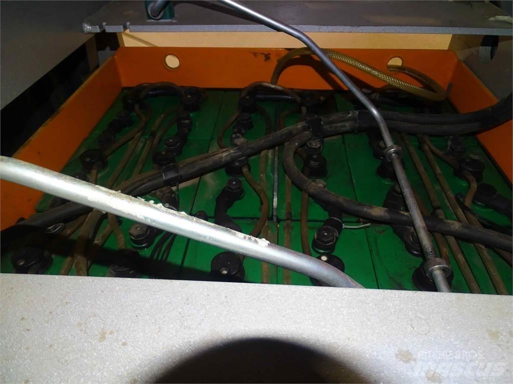 Still EK-X48 高型オーダーピッカー