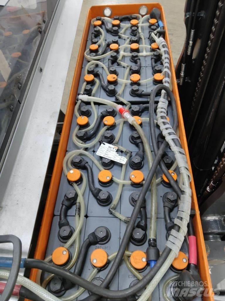 Still FM-X14 リーチフォークリフト