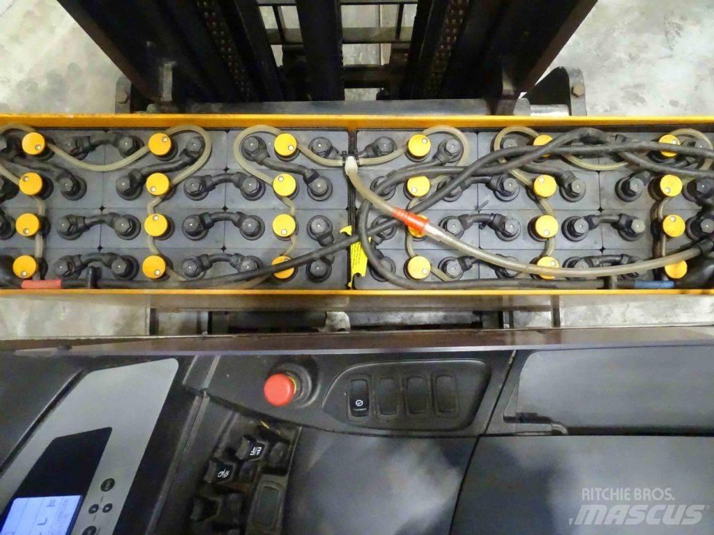 Still FM-X14 リーチフォークリフト