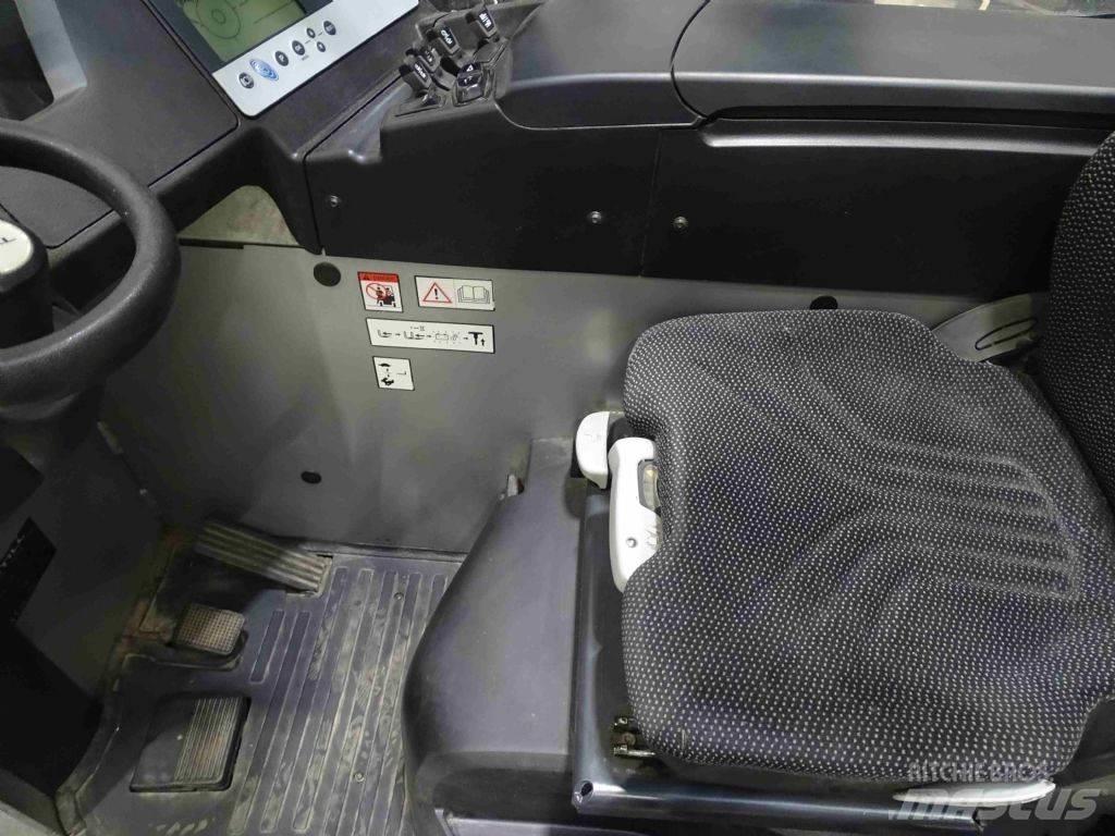 Still FM-X14 リーチフォークリフト