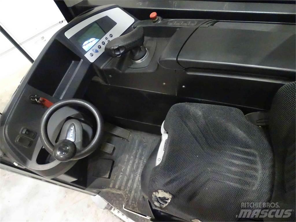 Still FM-X20SE リーチフォークリフト