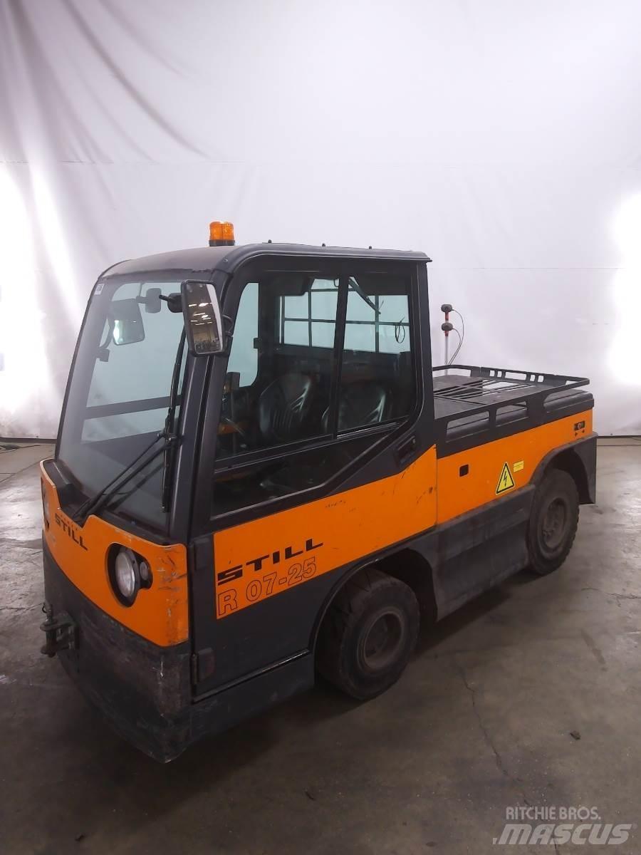 Still R07-25 トーイングトラック