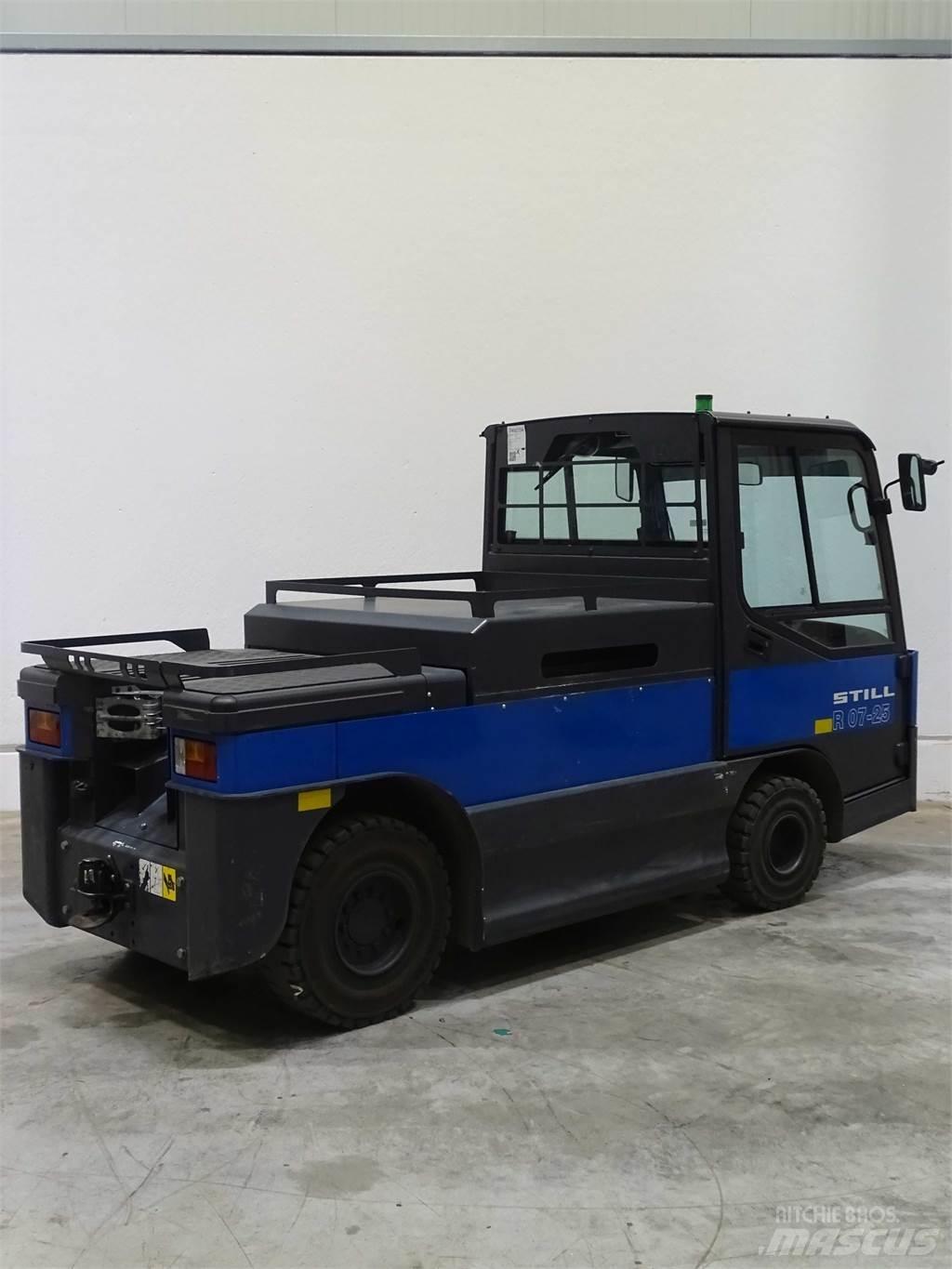 Still R07-25 トーイングトラック