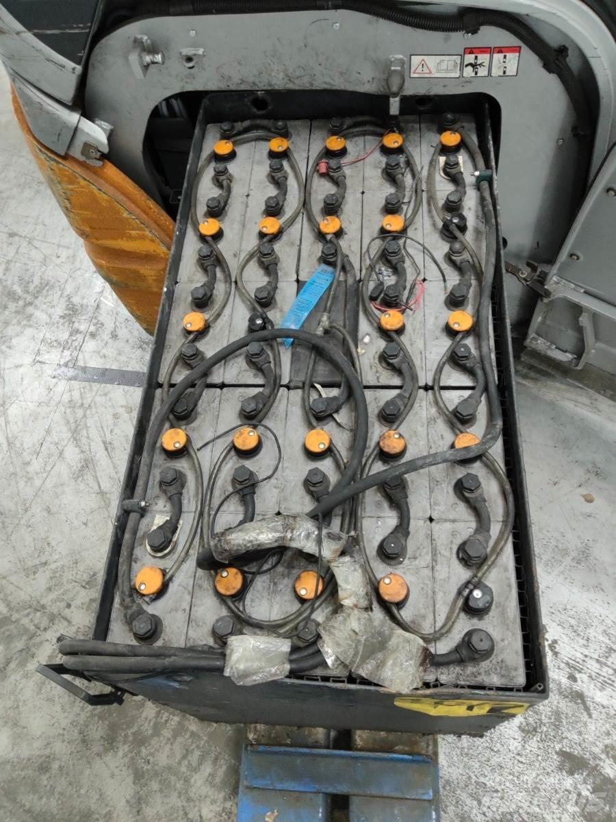 Still RX20-16 バッテリーフォークリフト