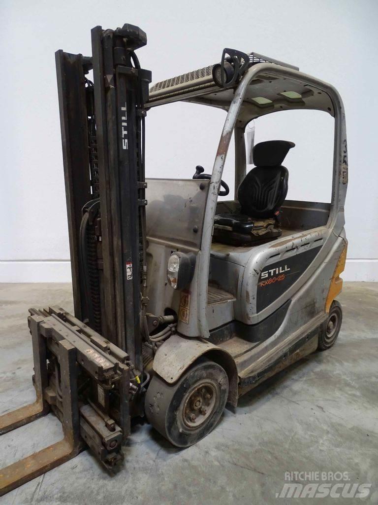 Still RX60-25 バッテリーフォークリフト