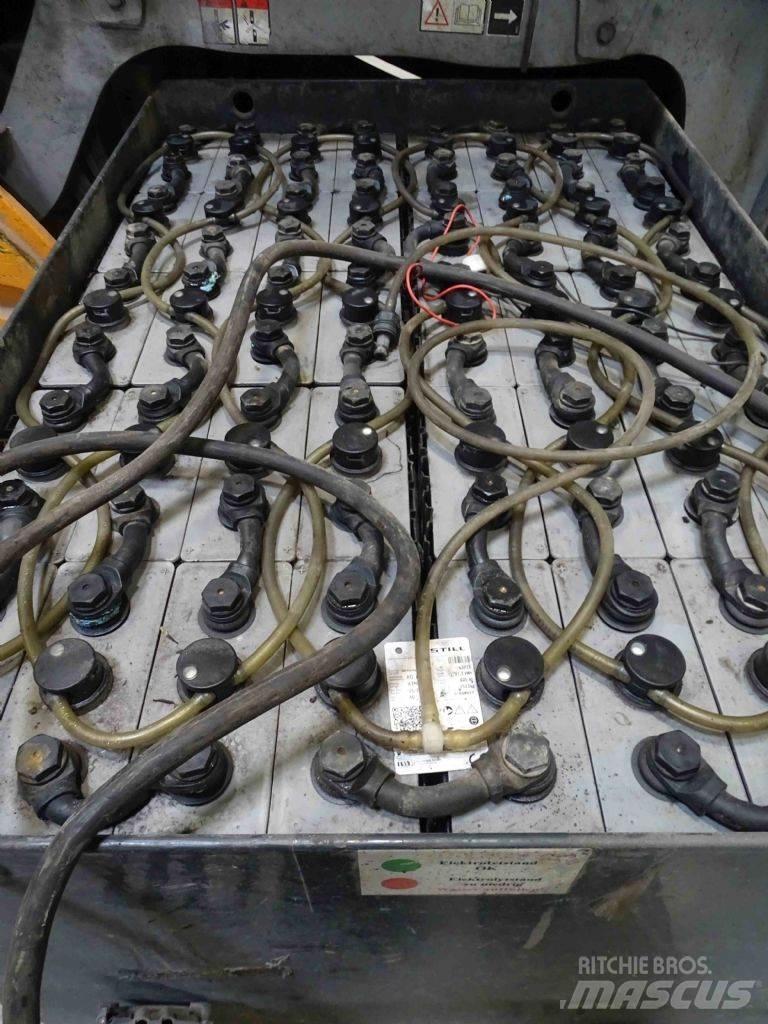 Still RX60-25 バッテリーフォークリフト