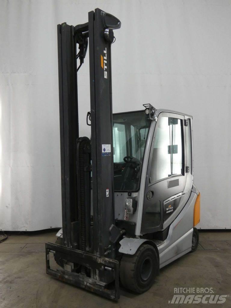 Still RX60-25 バッテリーフォークリフト