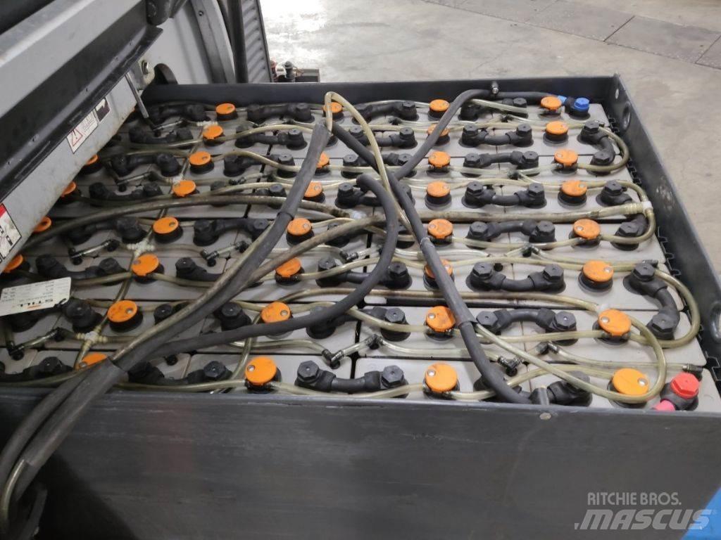 Still RX60-25/600 バッテリーフォークリフト