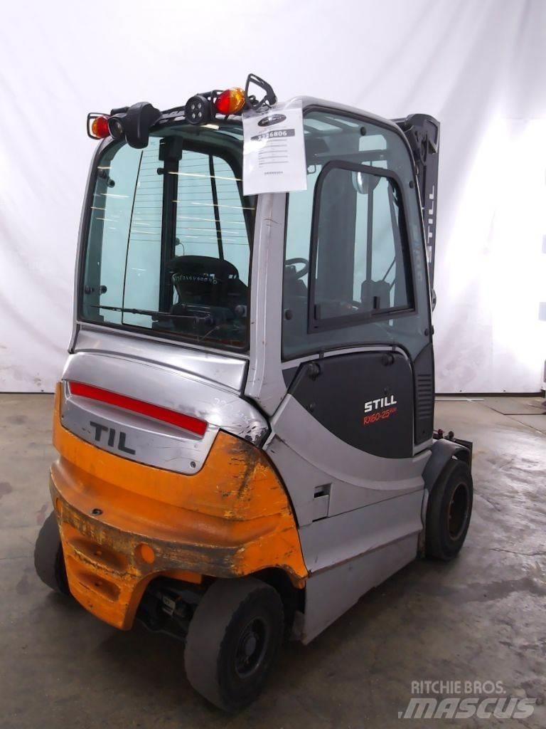 Still RX60-25/600 バッテリーフォークリフト