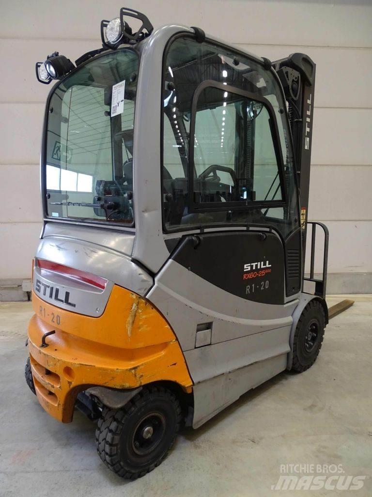 Still RX60-25/600 バッテリーフォークリフト