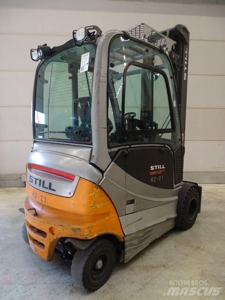 Still RX60-25/600 バッテリーフォークリフト