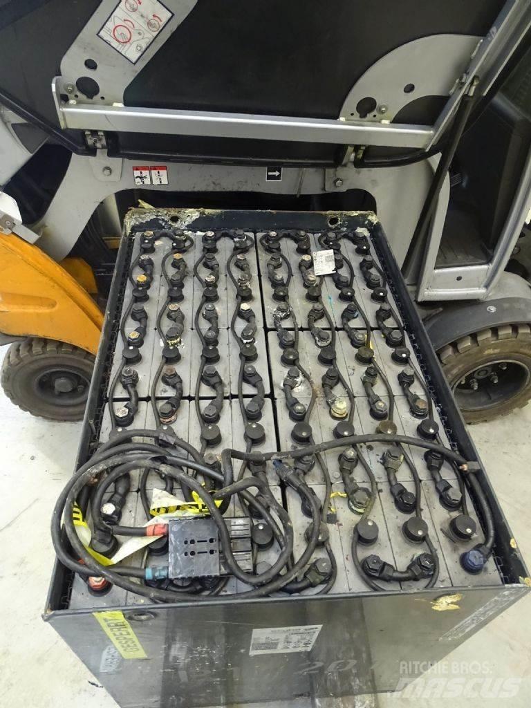 Still RX60-25/600 バッテリーフォークリフト