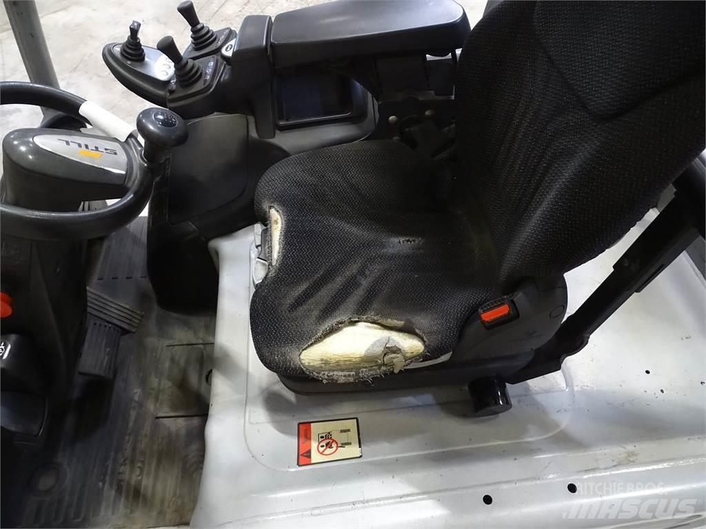 Still RX60-30 バッテリーフォークリフト