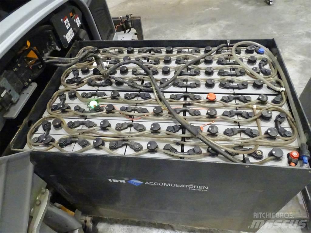 Still RX60-30 バッテリーフォークリフト