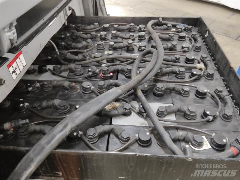 Still RX60-30L バッテリーフォークリフト