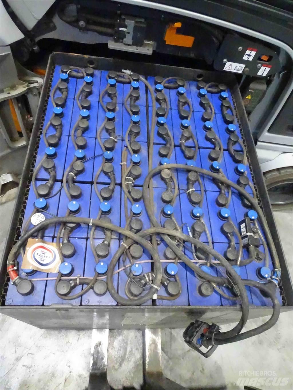 Still RX60-30L バッテリーフォークリフト