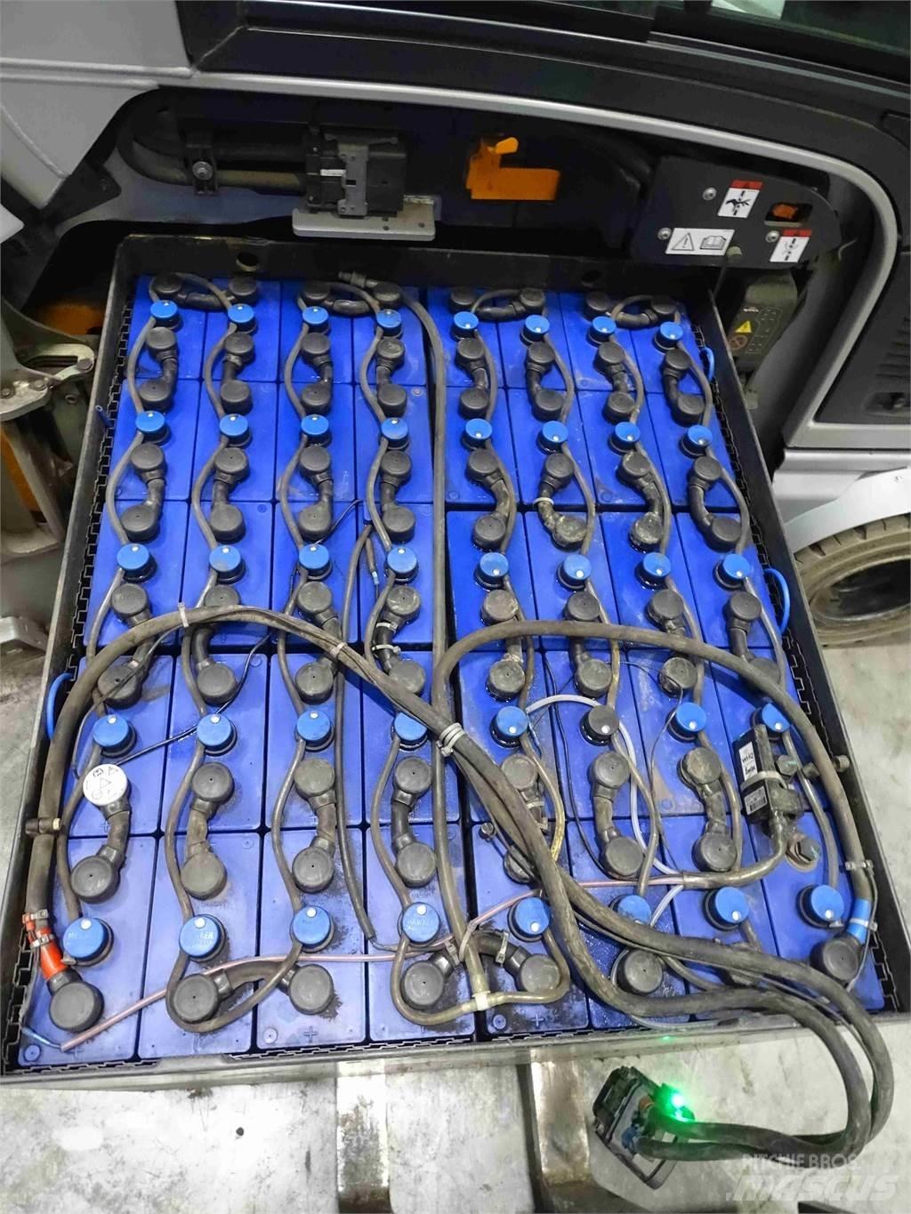 Still RX60-30L バッテリーフォークリフト