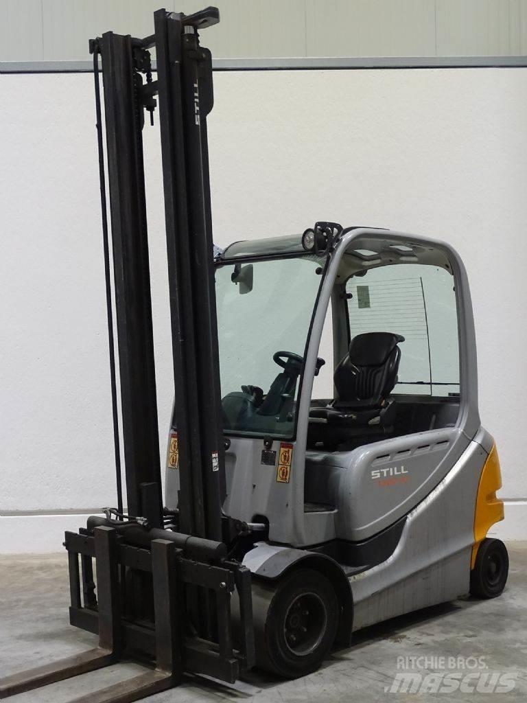 Still RX60-35 バッテリーフォークリフト