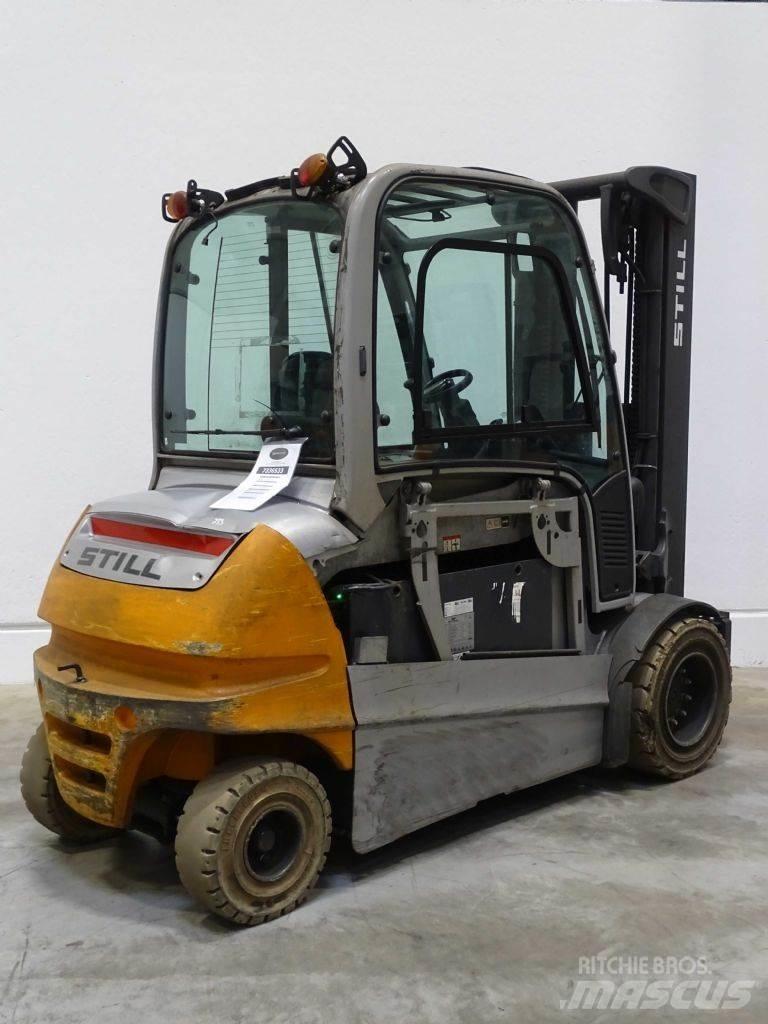 Still RX60-45 バッテリーフォークリフト