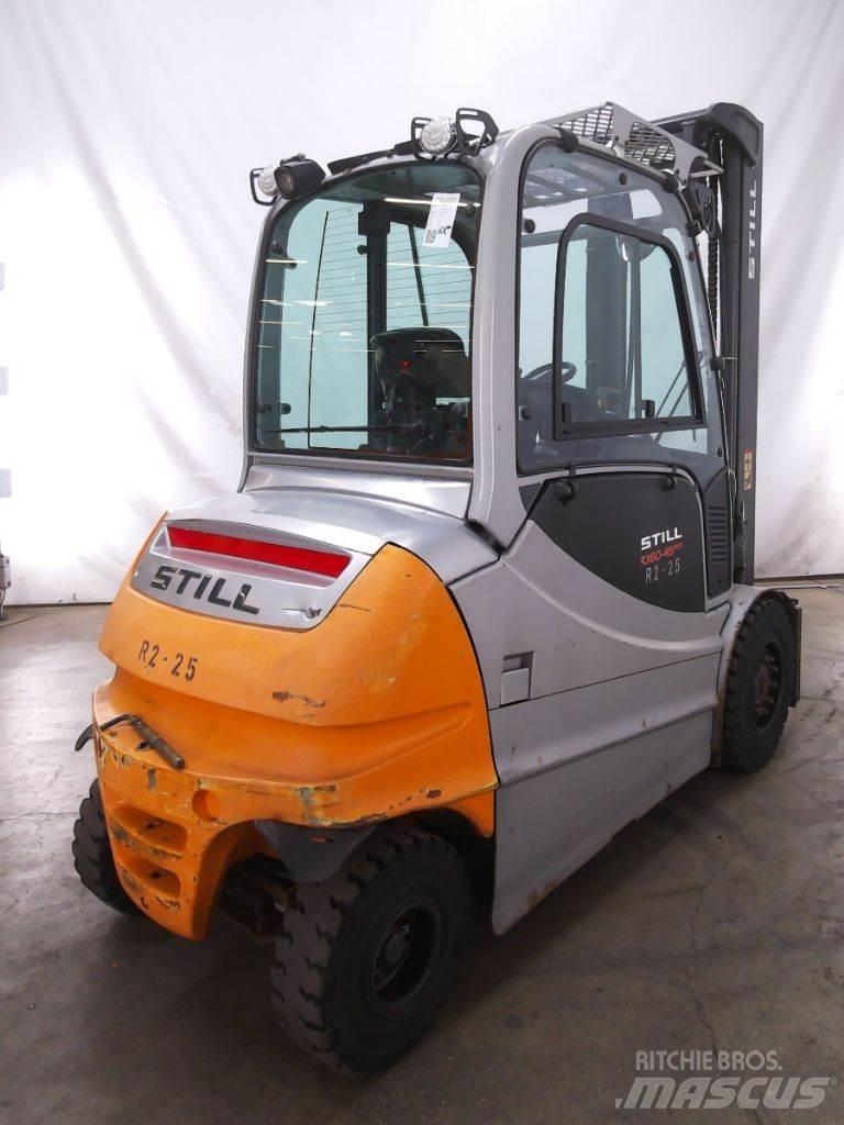 Still RX60-45/600 バッテリーフォークリフト
