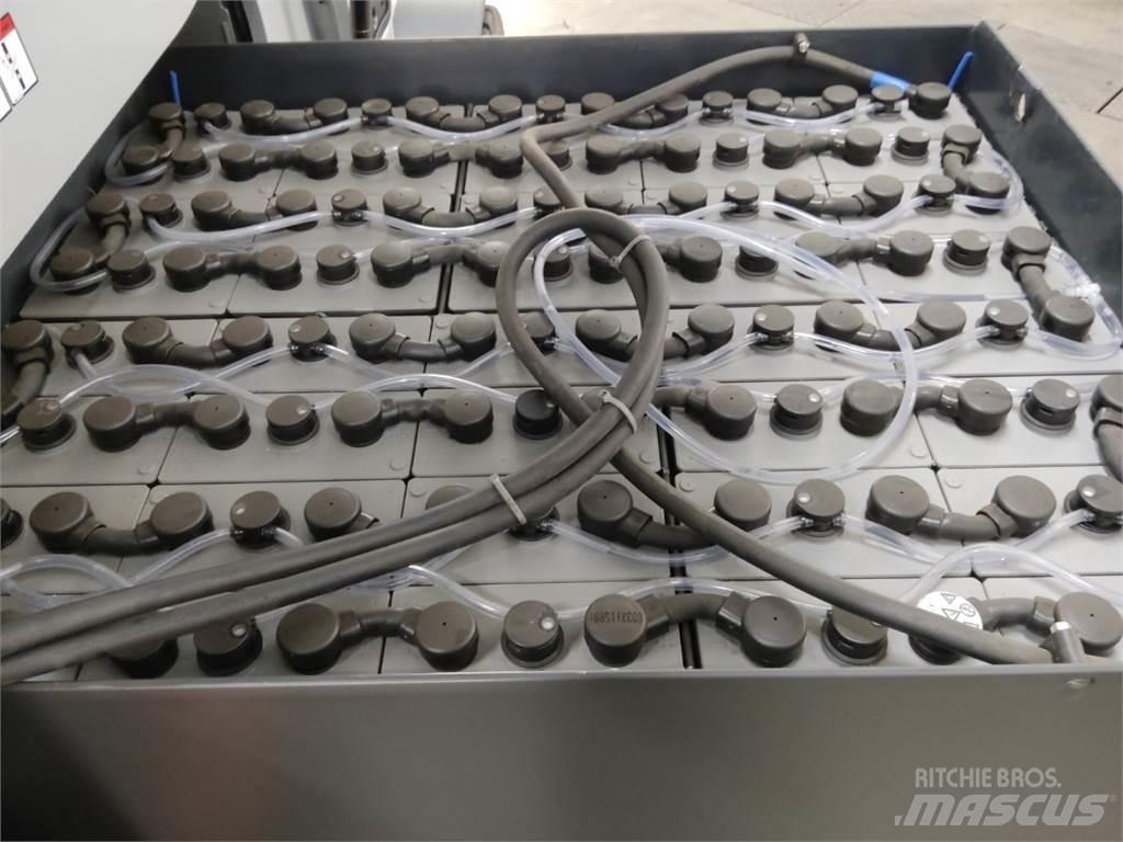 Still RX60-50 バッテリーフォークリフト