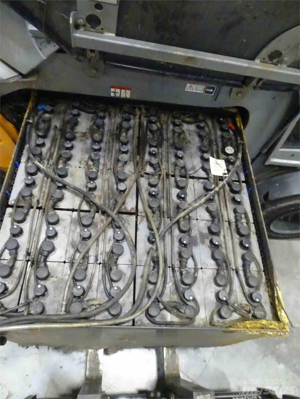 Still RX60-50/600 バッテリーフォークリフト