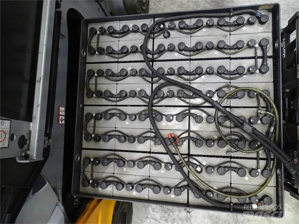 Still RX60-50/600 バッテリーフォークリフト