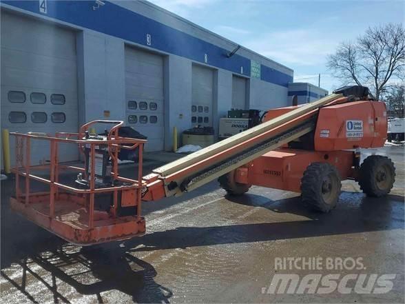 JLG 600S ブームリフト　直伸型