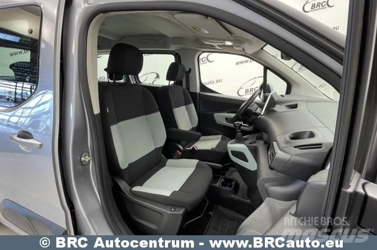 Citroën Berlingo マイクロバス