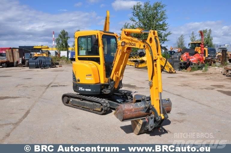 Hyundai R25Z-9AK ミニ油圧ショベル 7t以下（ミニユンボ・ミニディガー）
