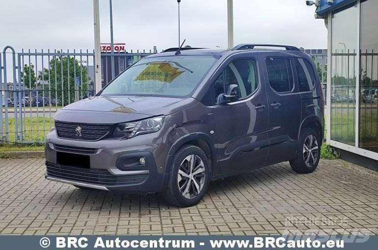 Peugeot Rifter マイクロバス