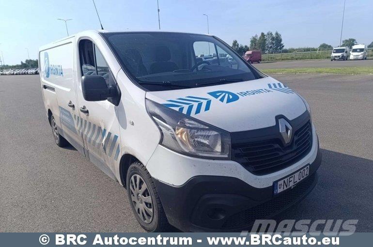 Renault Trafic ボックストラック