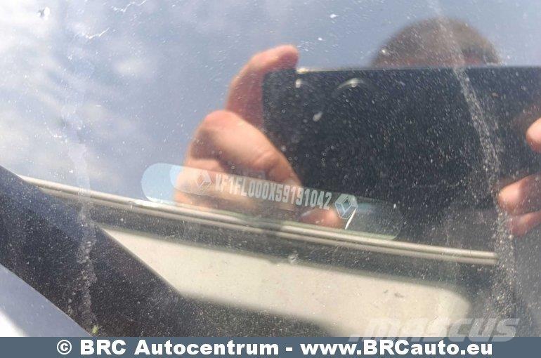 Renault Trafic ボックストラック