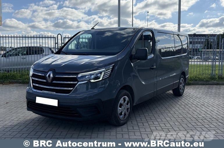 Renault Trafic マイクロバス