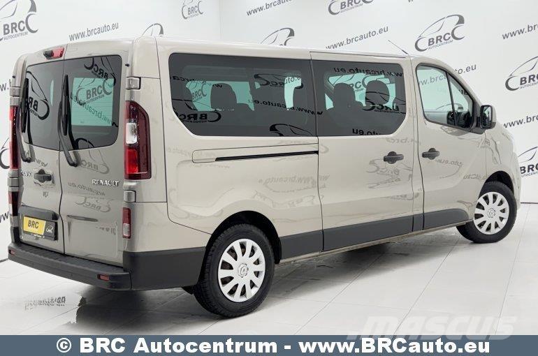 Renault Trafic マイクロバス