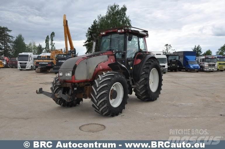 Valtra T190 トラクター