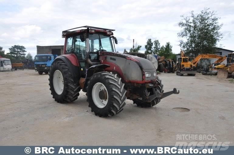 Valtra T190 トラクター