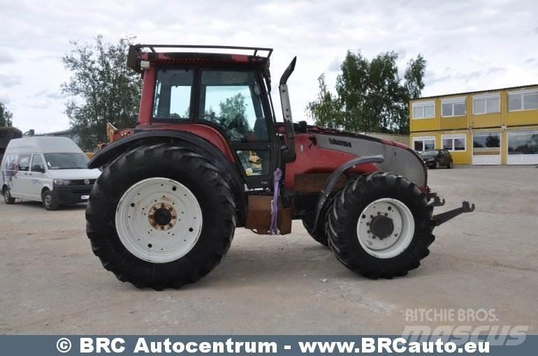 Valtra T190 トラクター