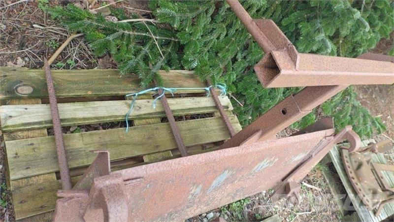 Ålø フロントローダーアクセサリー・アタッチメント