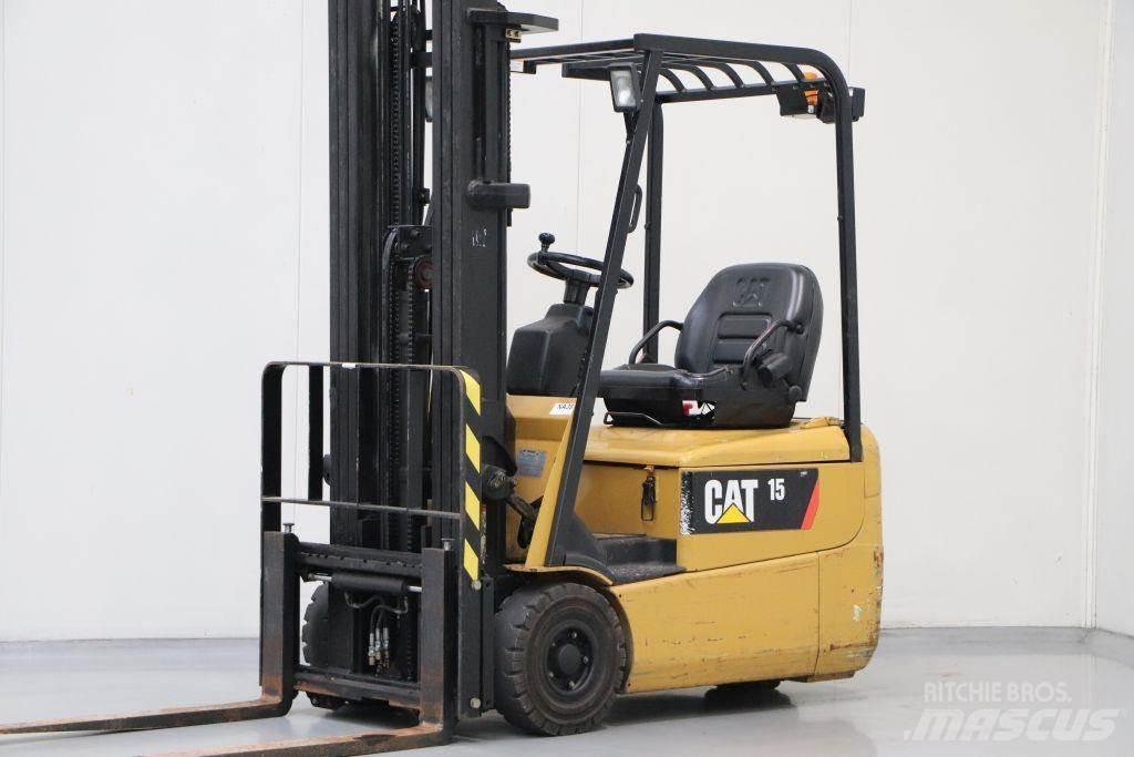 CAT EP15KRT-PAC バッテリーフォークリフト