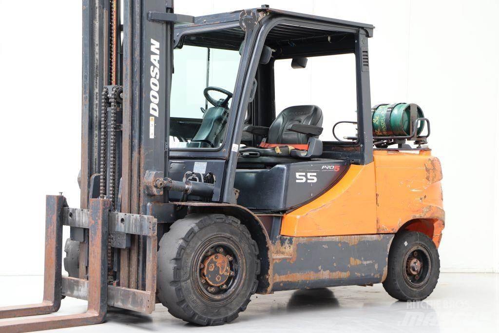 Doosan G55SC-5 LPGフォークリフト