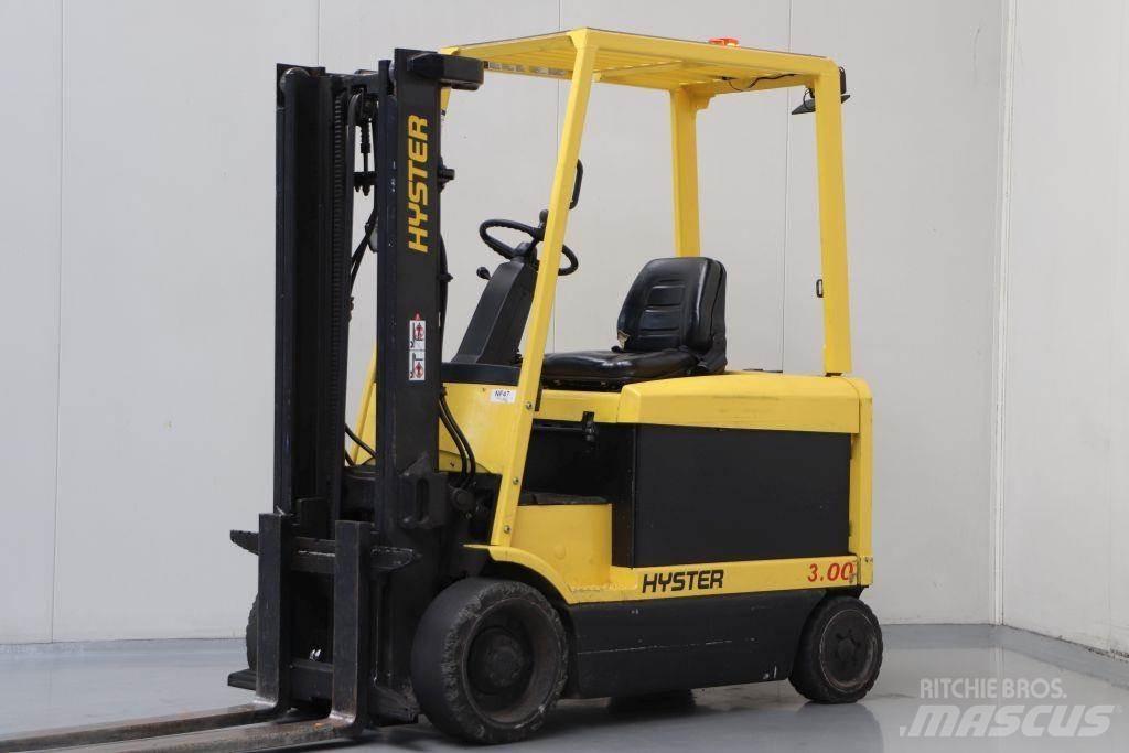 Hyster E3.00XM バッテリーフォークリフト