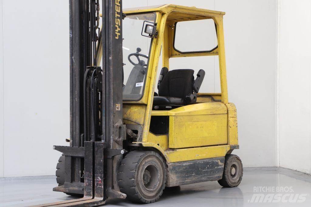 Hyster J3.00XM バッテリーフォークリフト