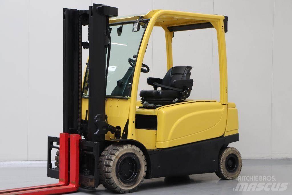 Hyster J3.0XN バッテリーフォークリフト