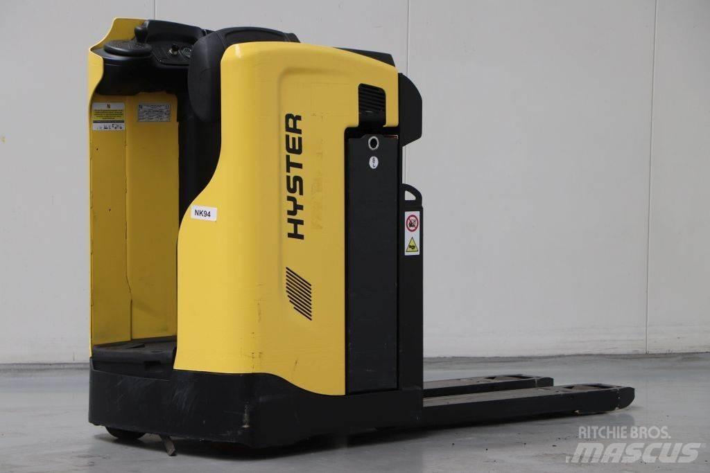 Hyster RP2.0N 自走式スタッカー