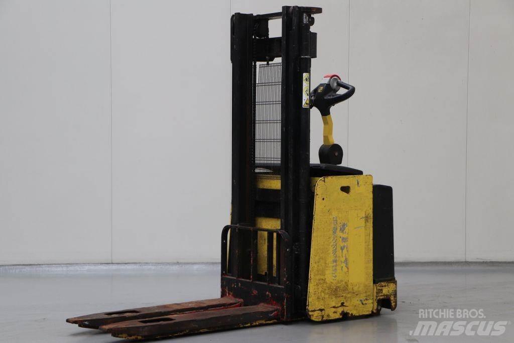 Hyster S1.2S-30 IL ウォーキンフォークリフト