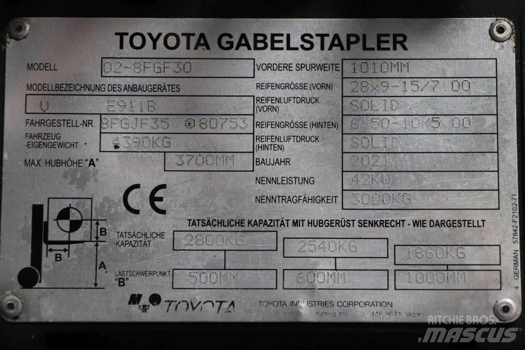 Toyota 02-8FGF30 LPGフォークリフト