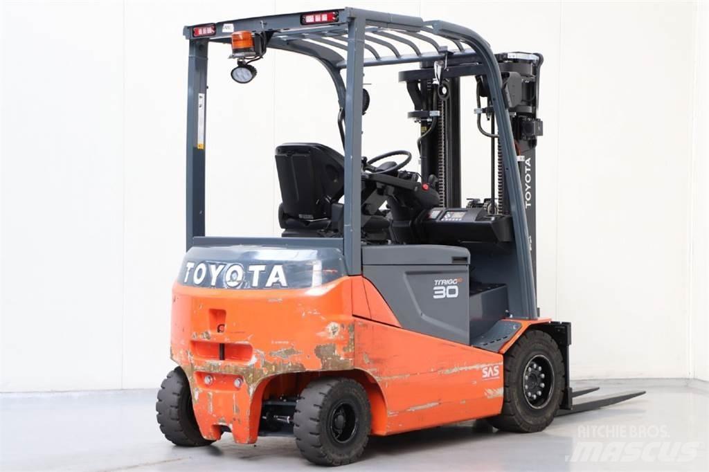 Toyota 8FBMKT30 バッテリーフォークリフト