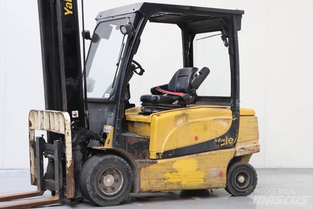 Yale ERP35VL バッテリーフォークリフト