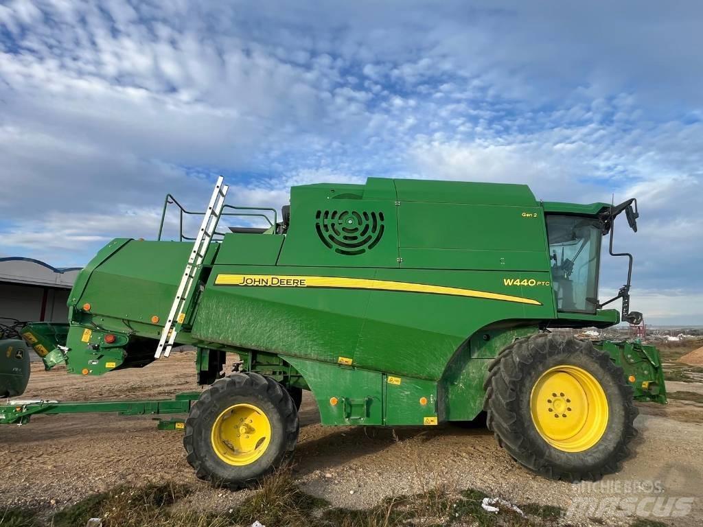 John Deere W 440 PTC コンバイン